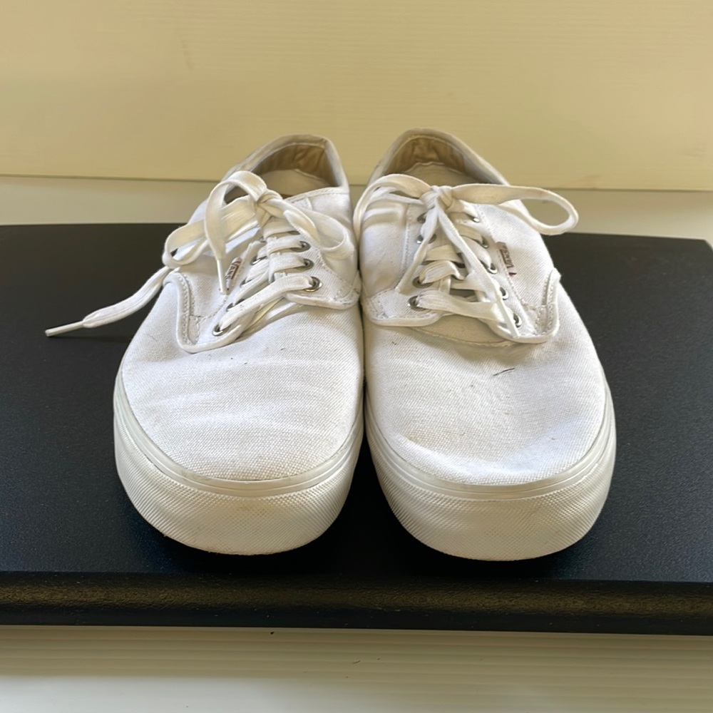 Men’s Size 12 white Vans